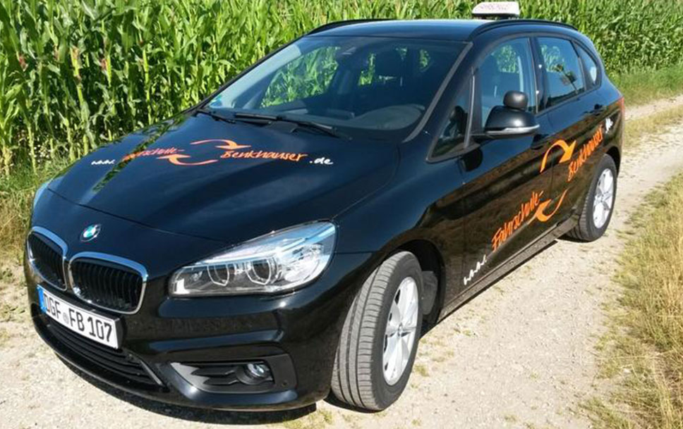 Führerschein mit 17 in Dingolfing: Fahrzeuge unserer Fahrschule Führerschein mit 17 in Dingolfing: Fahrzeuge unserer Fahrschule